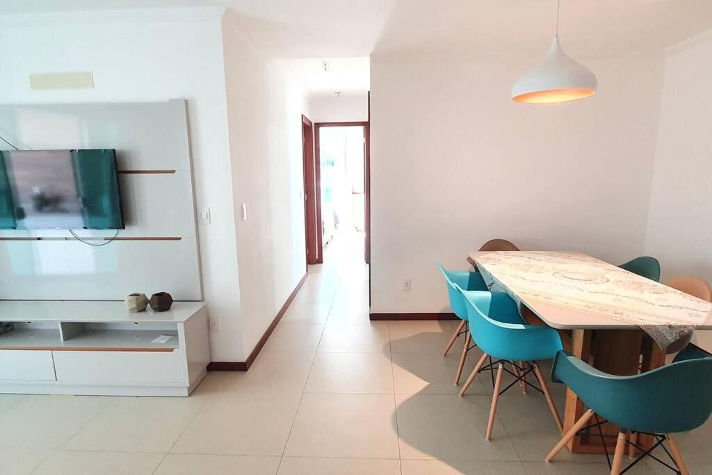 Lindíssimo apartamento, ar condic, 7 min da praia! Apartamento Cabo Frío Exterior foto
