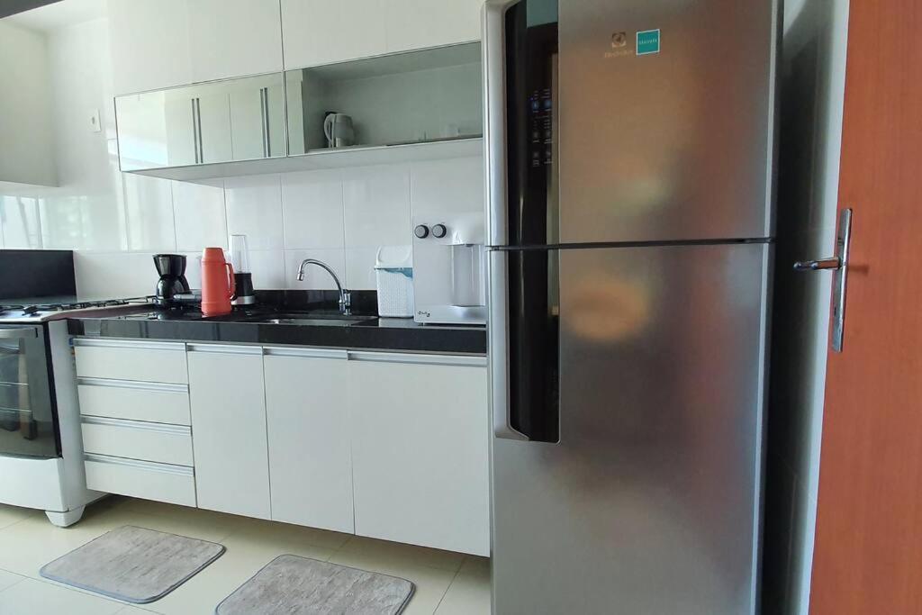 Lindíssimo apartamento, ar condic, 7 min da praia! Apartamento Cabo Frío Exterior foto