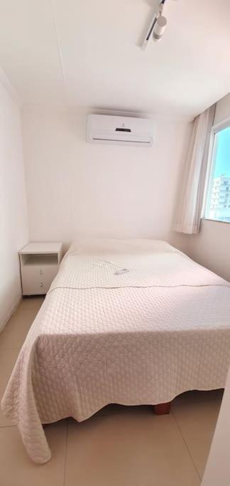 Lindíssimo apartamento, ar condic, 7 min da praia! Apartamento Cabo Frío Exterior foto