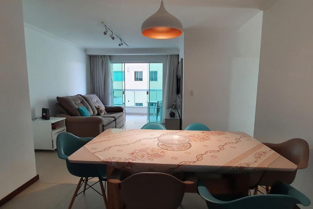 Lindíssimo apartamento, ar condic, 7 min da praia! Apartamento Cabo Frío Exterior foto